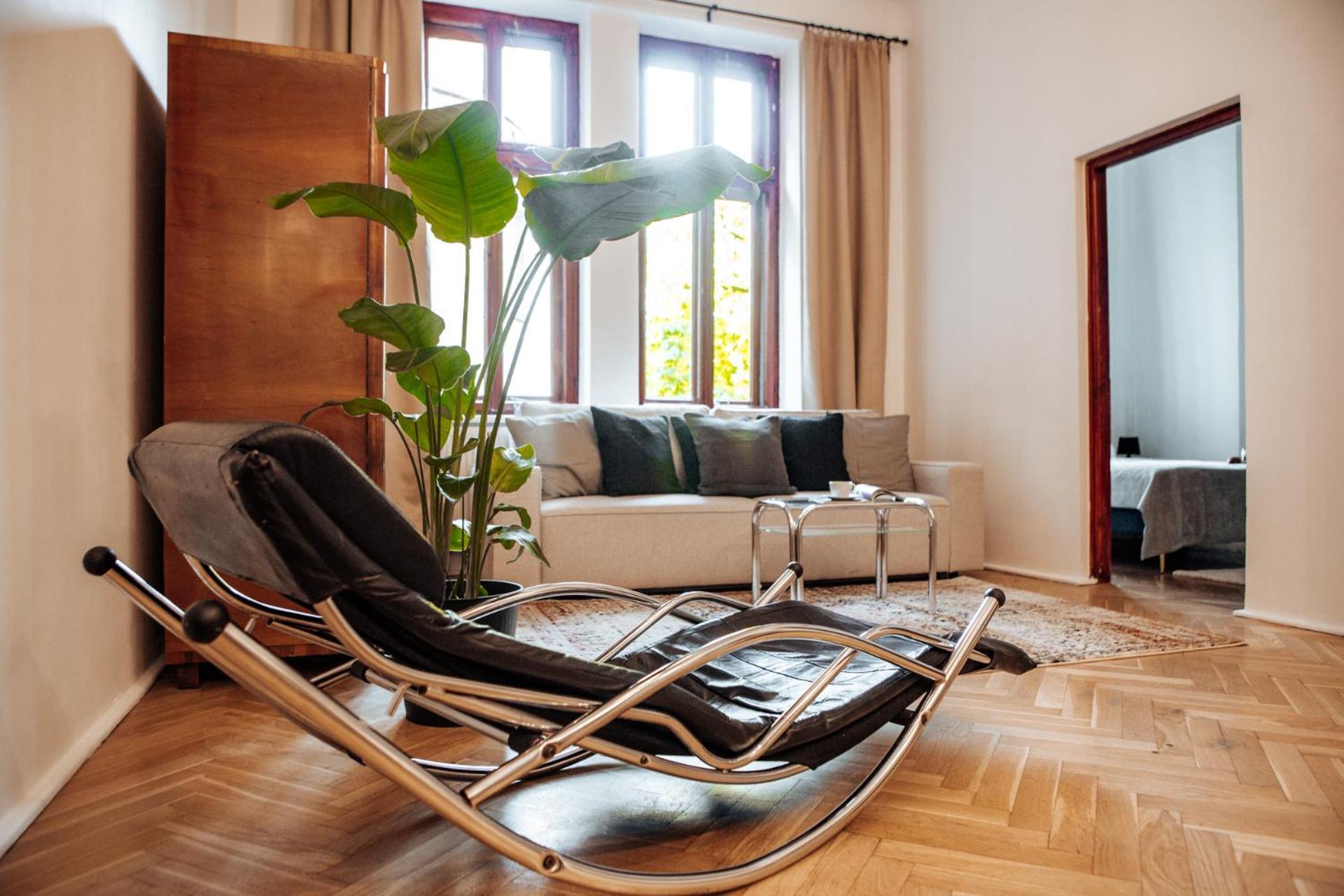 Апартаменты Oomph Vintage 2Br Gem Steps From Politechnika Варшава Экстерьер фото